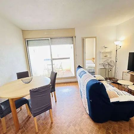 Appartement Avec Parking Au Cap D'agde, Vue Port - Fr-1-249-445 *